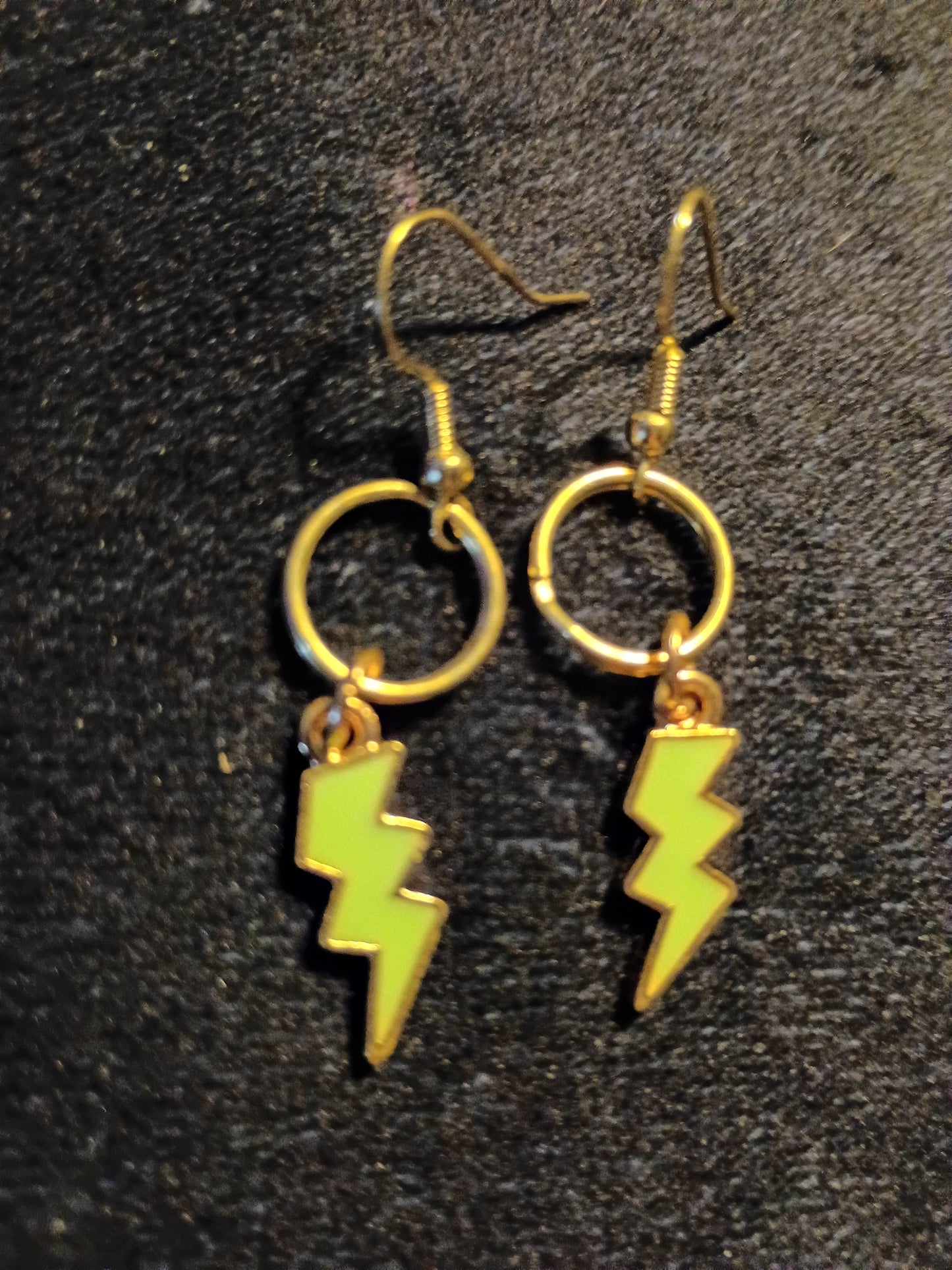 Jewelry: Misc Earrings