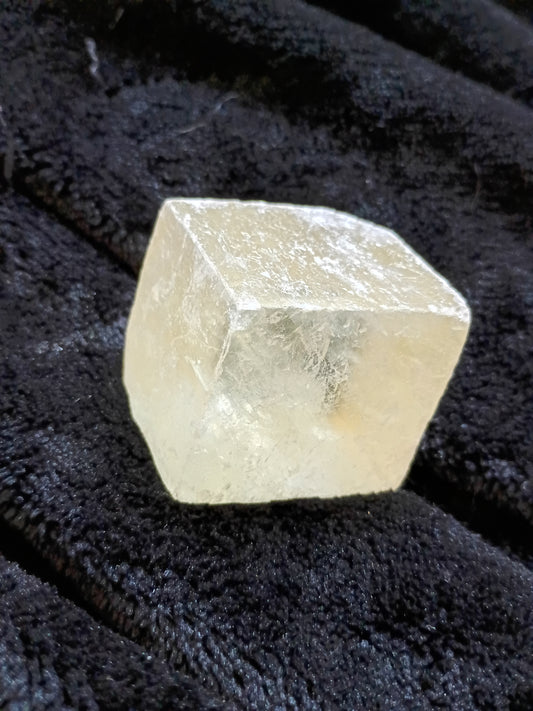 Crystals: Optical Honey Calcite