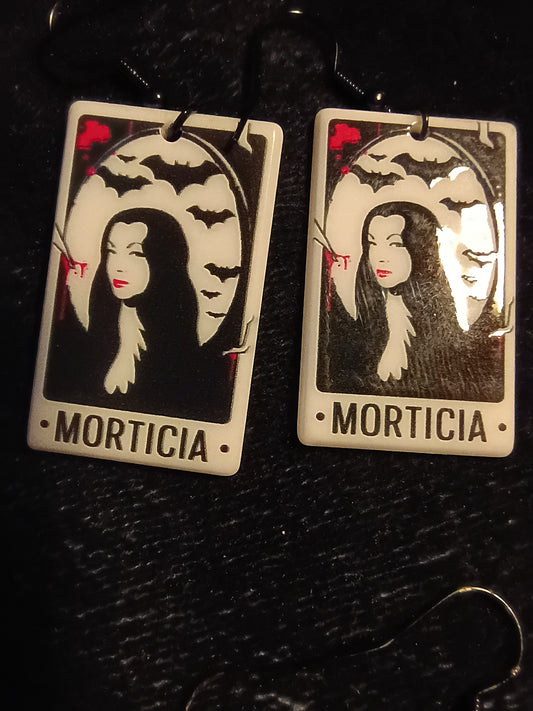 Jewelry: Spooky Season Earrings