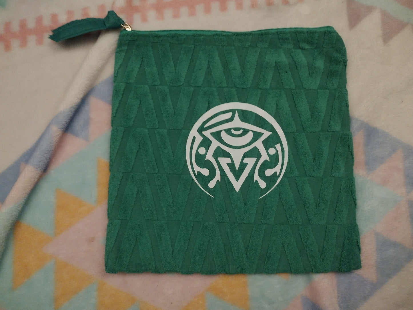Merch: Amos Vision Zippy Bags