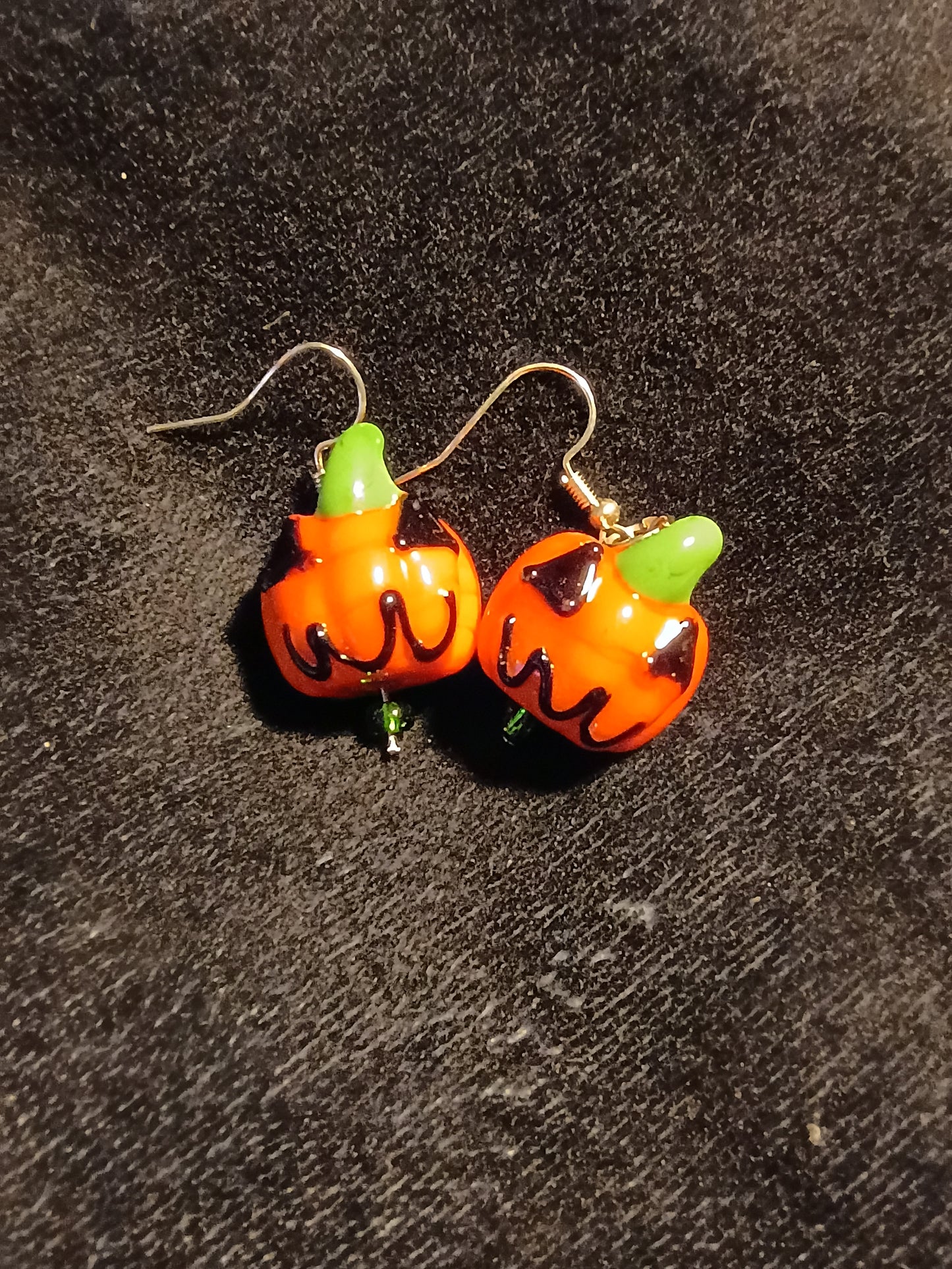 Jewelry: Spooky Season Earrings