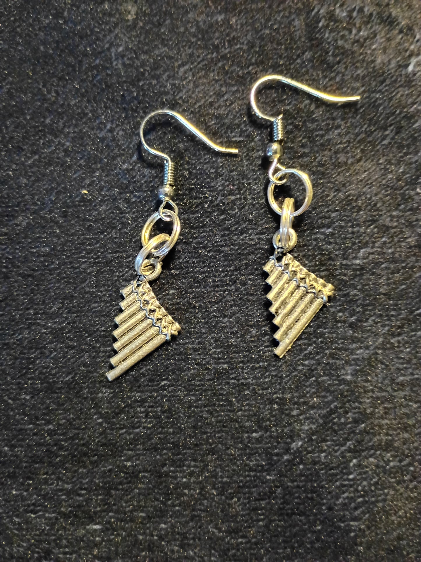 Jewelry: Misc Earrings